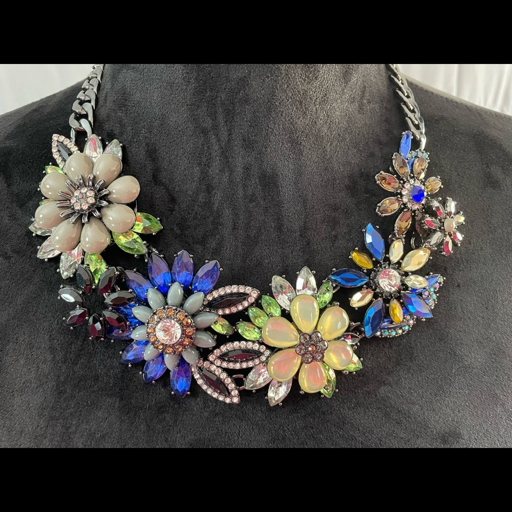 Brand New Joan Rivers Multi Colored Stone Statement Necklace